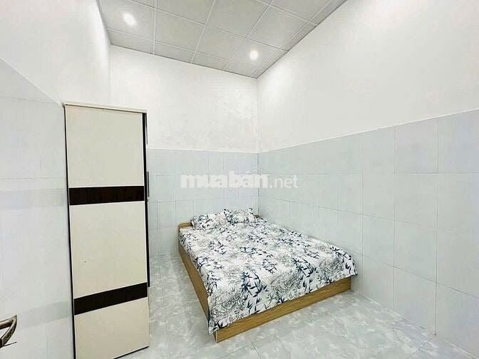 Nhà Cấp 4 DT Lớn sát cầu ngã ba Huế! Đánh số nhà 64Trường Chinh!