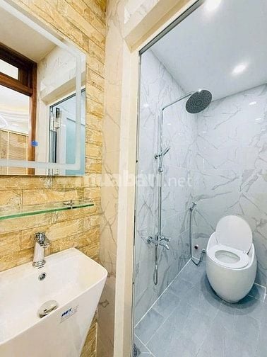 Hiếm nhất khu vực,Nguyễn Xí Q Bình Thạnh,2Tỷ7,59m2,3PN,Sổ hồng riêng 