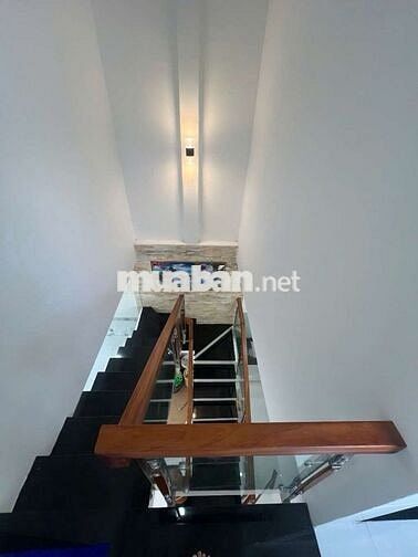 NHÀ ĐÚC ĐẸP 2 TẦNG –HẺM XE HƠI 5M – 56M²- NGÃ TƯ BỐN XÃ - LÊ VĂN QUỚI