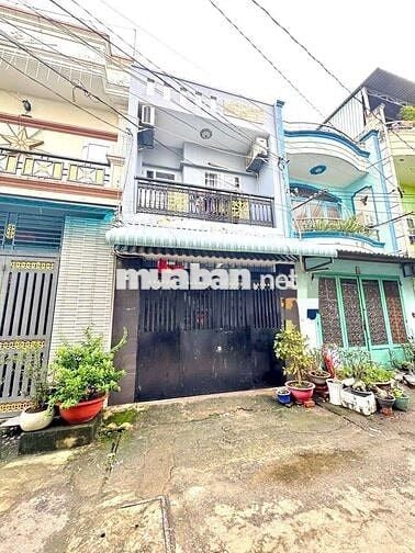 4,680 tỷ TL) 
Nhà 2/đường đất mới 
Diện tích : 4 m *10,5 m . Hẻm 6 m