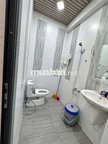 🌷🌷 CHO THUÊ NHÀ GÓC 2 MẶT TIỀN NƠ TRANG LONG – 80M² – 3PN-4WC