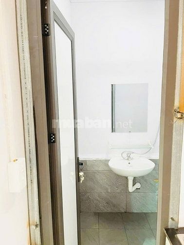 Cho thuê căn hộ CCMN tại Ngõ 70/77 Ngọc Trục (sát trường cấp 2 Đại Mõ)