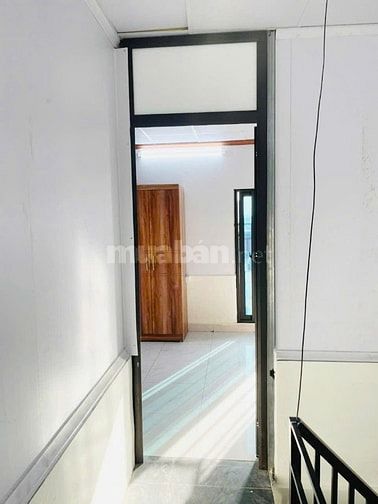 Cho thuê căn hộ CCMN tại Ngõ 70/77 Ngọc Trục (sát trường cấp 2 Đại Mõ)