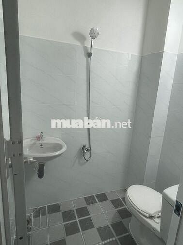 Nhà mới xây nguyên căn 3.4mx7m, 2 phòng ngủ, P. An Phú Đông, Q.12, HCM