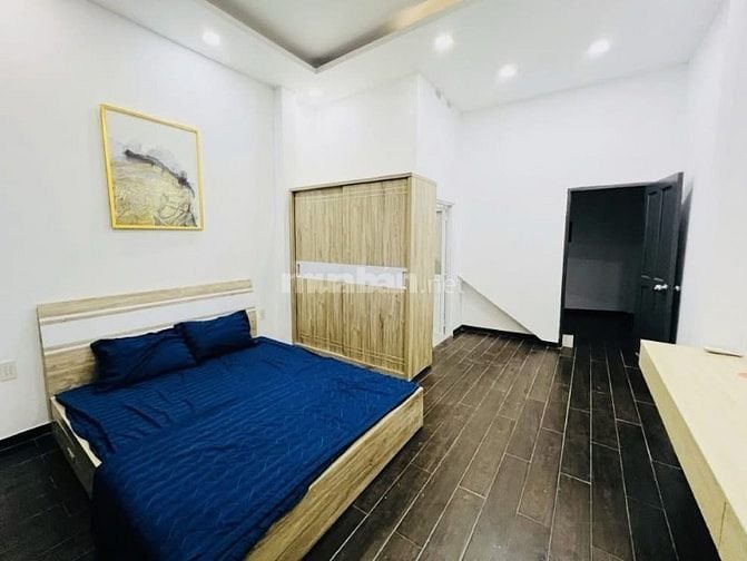 Chủ bán nhà Đường Nguyễn Đình Chiểu Quận 3 ,50m2 Giá 3ty320 lh Vân