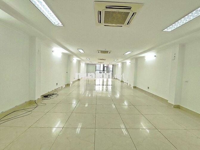 Cho thuê văn phòng 70m², 9tr tại Yên Xá, Tân Triều