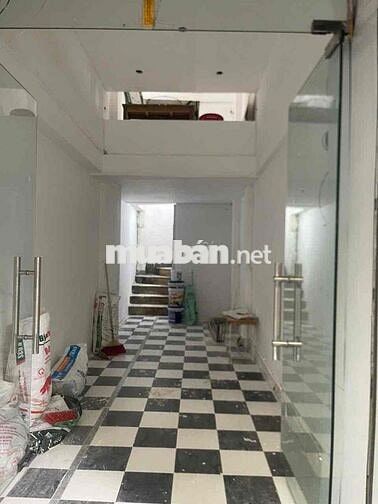 MẶT PHỐ 81 Đội Cấn, Ba Đình, HN