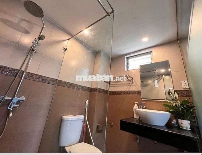 PHÒNG TRỌ Ở GHÉP – PHỐ LINH LANG – 60m² – GIÁ 1TR5/ 1thang