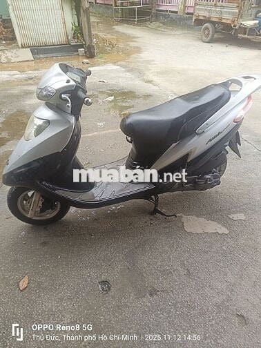 SYM Attila màu Bạc