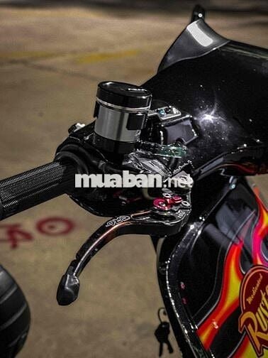 Hết đam mê cần ra đi em vespa sprint 150 2020