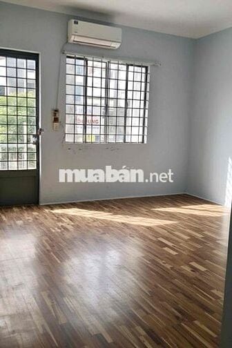 Nhà 3PN Quận 10 Giá Siêu Rẻ Vị Trí Trung Tâm Tiện Ích Đầy Đủ