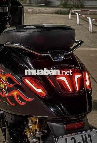 Hết đam mê cần ra đi em vespa sprint 150 2020