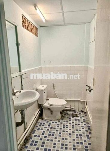 Nhà 3PN Quận 10 Giá Siêu Rẻ Vị Trí Trung Tâm Tiện Ích Đầy Đủ