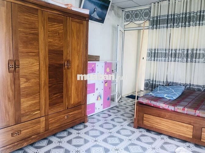 Bán nhàMT Hoàng Tăng Bí, 110m2 đường 10m5, vỉa hè 5m.Thu nhập100tr/năm