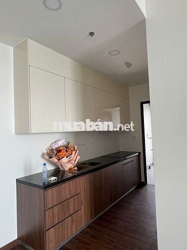 CHO THUÊ CĂN HỘ AKARI 78M2, 10TR BAO PHÍ QUẢN LÝ