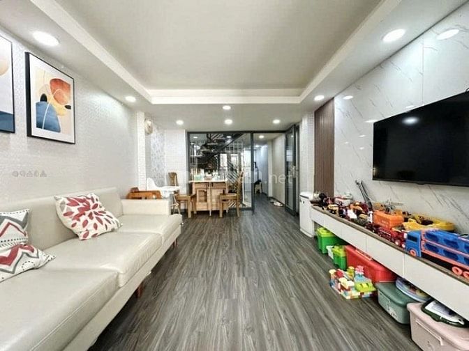 CHÍNH CHỦ CĂN LÝ CHÍNH THẮNG NGỘP TIỀN BÁN 5 TỶ 350 ĐƯỜNG 6M 1T1T 