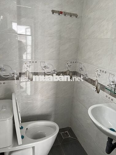 Nhà nguyên căn hẻm bự P1. Gò vấp