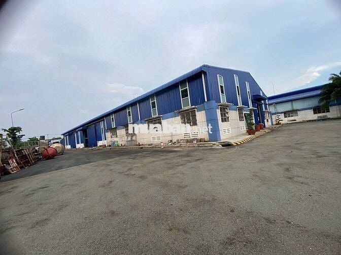 Cho thuê 3 kho chứa hàng 800m2 - 1.800m2 - 2.200m2 Tỉnh lộ 10 Bình Tân