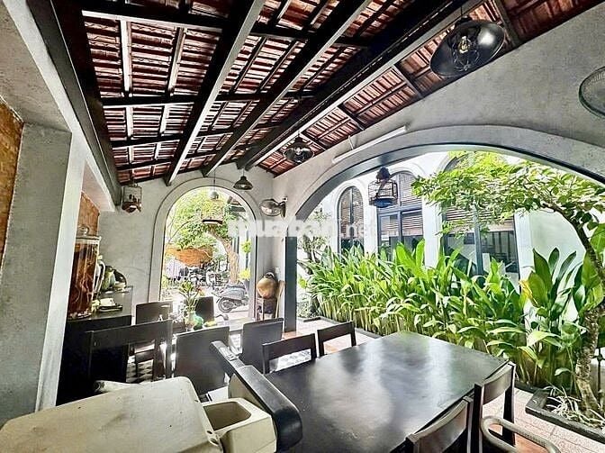 NHÀ VƯỜN SIÊU PHẨM 2 MẶT TIỀN-Linh Trung,Thủ ĐứcDT:374m2-full Nội Thât