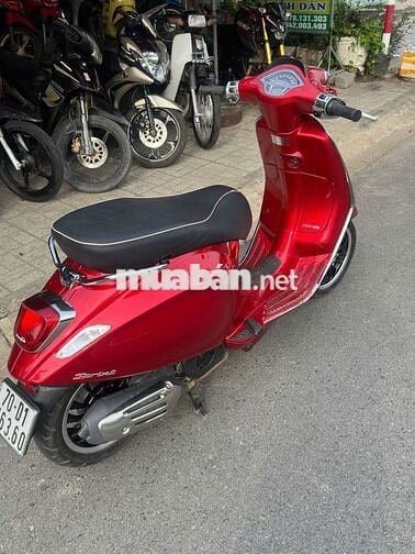 Piaggio Vespa Sprint Đỏ 7576 km