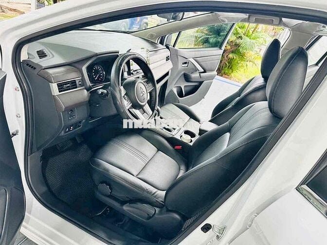 Xpander 2024 Premium 30000 km Sơn Zing Hết Xe