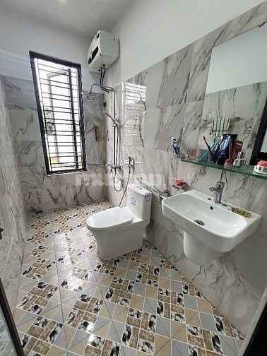 💎 Hiếm Có! Nhà Trung Tâm Nguyễn Trọng Tuyển – 3TỶ409 Sở Hữu Ngay!