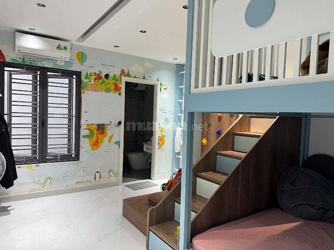 💎 Hiếm Có! Nhà Trung Tâm Nguyễn Trọng Tuyển – 3TỶ409 Sở Hữu Ngay!