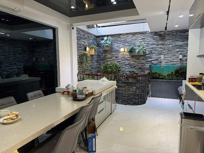 💎 Hiếm Có! Nhà Trung Tâm Nguyễn Trọng Tuyển – 3TỶ409 Sở Hữu Ngay!