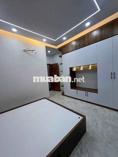 CHDV & HOMESTAY 7PN + 8 WC - Huỳnh Văn Bánh, P.10, Q.PN - 4x20m