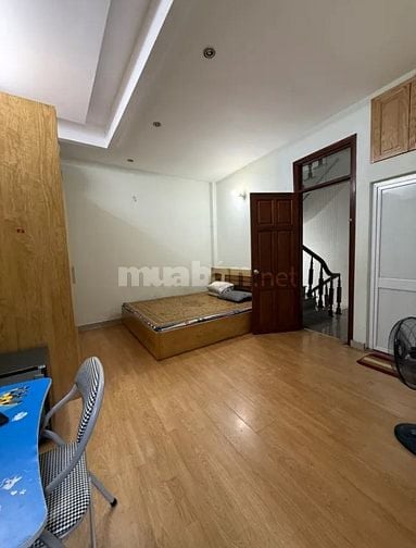 Bán nhà đẹp ở ngay Nguyễn Khang, 10m ra oto, 30m, 5 tầng, giá 8,9 tỷ