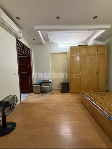 Bán nhà đẹp ở ngay Nguyễn Khang, 10m ra oto, 30m, 5 tầng, giá 8,9 tỷ