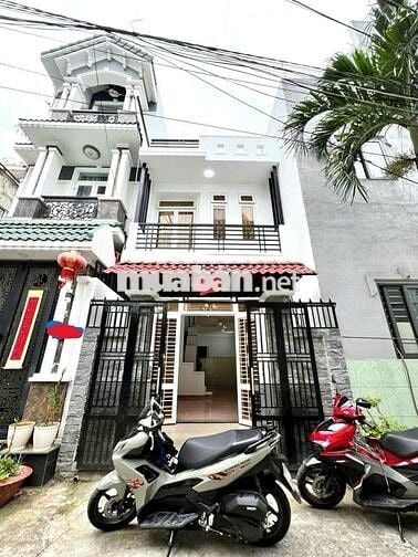 Nhà nguyên căn 2PN, Quận 12, thoáng mát sạch sẽ, hẽm xe hơi