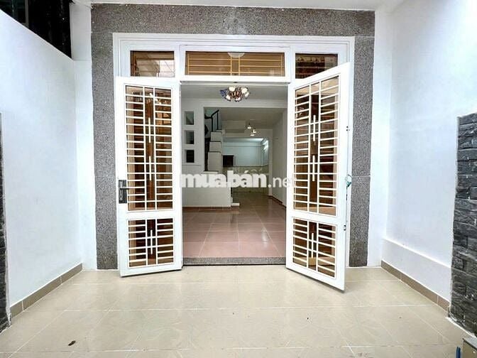 Nhà nguyên căn 2PN, Quận 12, thoáng mát sạch sẽ, hẽm xe hơi