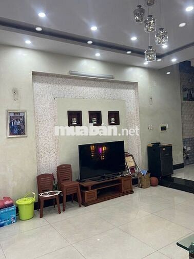 Chính chủ cho thuê nhà MT 58 NGUYỄN HUY TƯỞNG