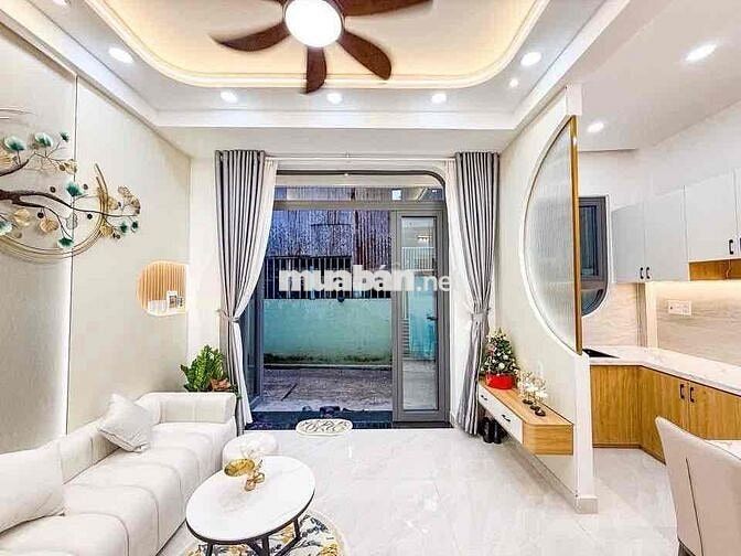 💥 NHÀ ĐẸP PHAN VĂN TRỊ – 2 TẦNG NGANG 5.5M – HẺM XE HƠI