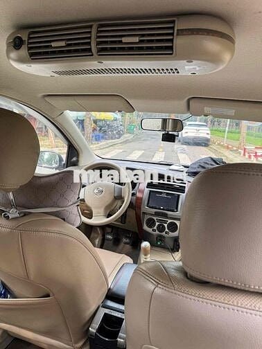 Nissan Grand livina 2011 1.8 MT - 117000 km