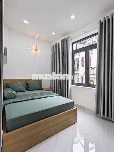 Emart, Nhà mới xây ở ngay, 4 tầng full nội thất, HXH Nguyễn Tư Giản