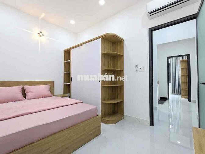 Emart, Nhà mới xây ở ngay, 4 tầng full nội thất, HXH Nguyễn Tư Giản