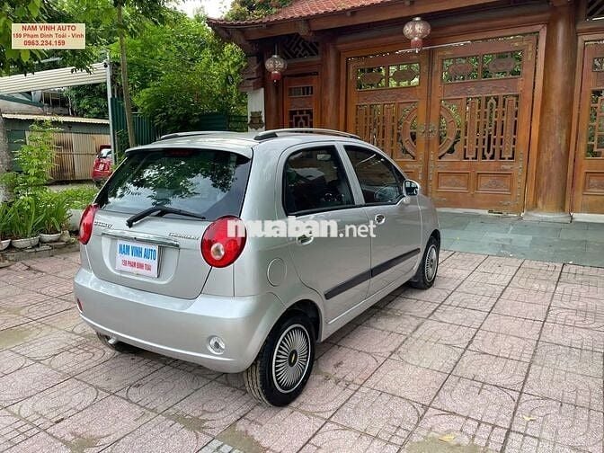 Chevrolet Spark 2011 số sàn 5 chỗ
