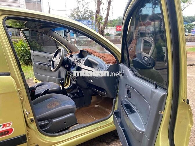 Chevrolet Spark 2011 LT 0.8 MT - 150000 km