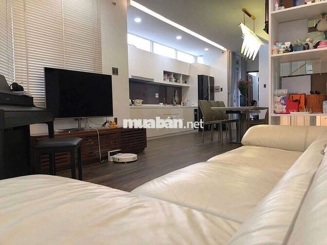 Bán nhà mặt tiền thương mại đường 40 Tân quy đông quận 7.