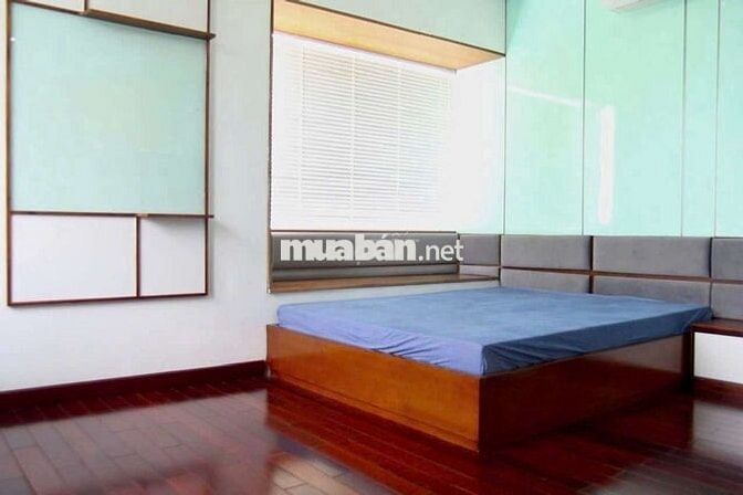 Bán nhà mặt tiền thương mại đường 40 Tân quy đông quận 7.