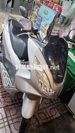 Cần bán xe chính chủ PCX 2016