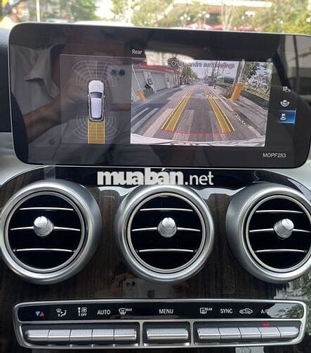 GLC 200 model 2020 cực kỳ mới ít sử dụng chuẩn chỉ