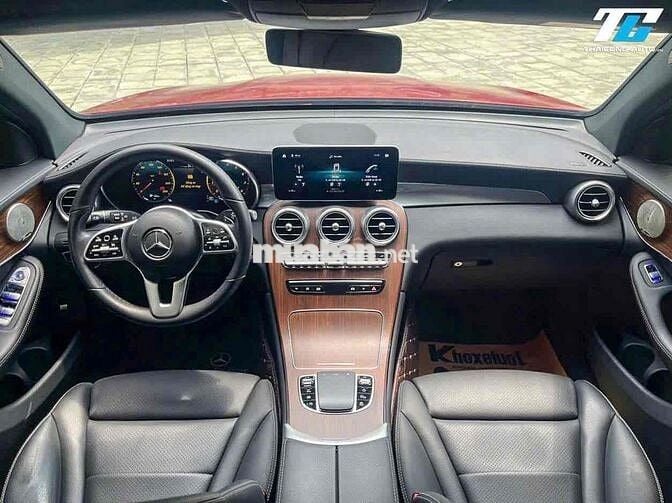 Mercedes GLC200 4Matic bản V1 sx2022 đi 34k km