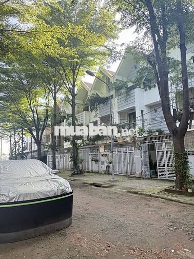 Đất Nhà Phố 5x20m 1 Trệt 2 Lầu Đường Đôi Gần Cổng Số 1 Vị Trí Cực Đẹp