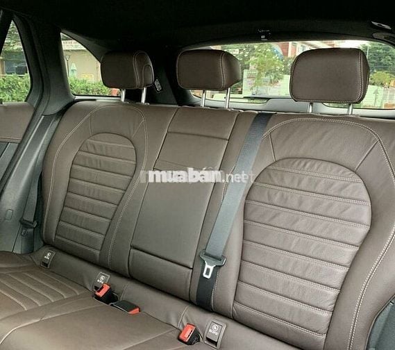 GLC 200 model 2020 cực kỳ mới ít sử dụng chuẩn chỉ