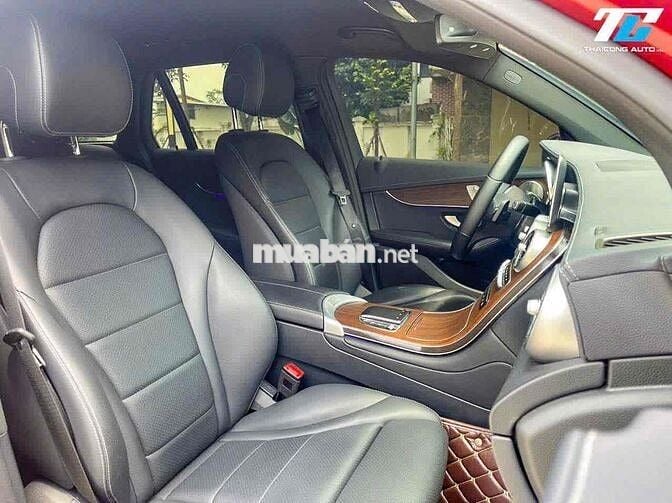 Mercedes GLC200 4Matic bản V1 sx2022 đi 34k km