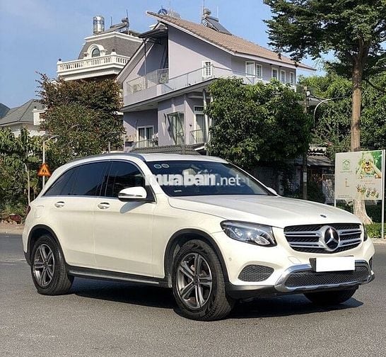 GLC 200 model 2020 cực kỳ mới ít sử dụng chuẩn chỉ
