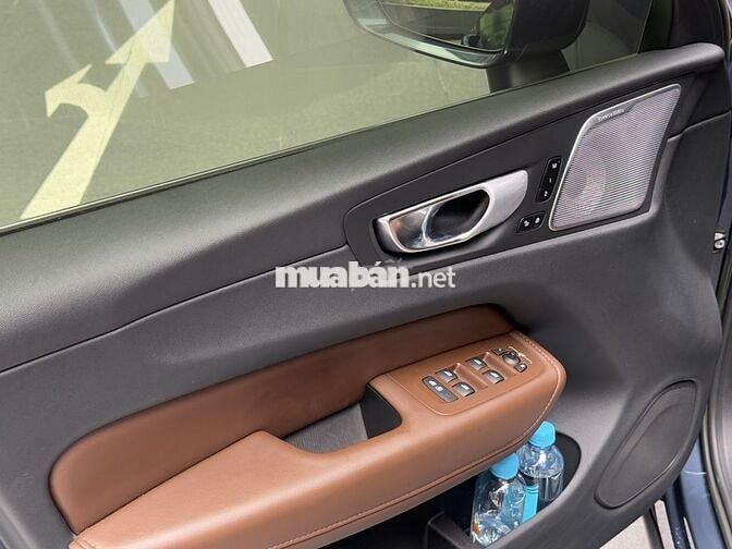 Volvo XC60 SX2022, Model2023, B6 52.000km Xanh